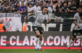 Luan durante jogo entre Corinthians e Grmio na Neo Qumica Arena, pelo Brasileiro