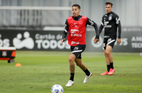 Gabriel Pereira durante último treino do Corinthians para jogo contra o Juventude