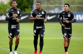 Gil, Xavier e Du durante ltimo treino do Corinthians para jogo contra o Juventude