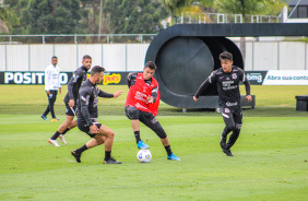 Giuliano, Mantuan e Roni se prepara no CT do Corinthians para ltimo jogo do Brasileiro 2021