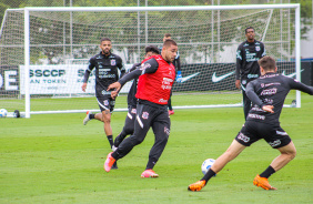 Joo Pedro se prepara no CT do Corinthians para ltimo jogo do Brasileiro 2021