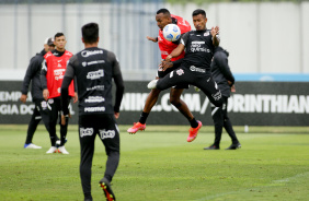 Raul Gustavo e Marquinhos durante ltimo treino do Corinthians para jogo contra o Juventude