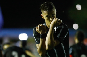 Keven Vinicius marcou o primeiro gol do Corinthians, contra o Resende