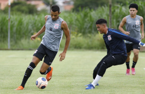 Léo Mana e Kaue no treinamento do Corinthians Sub-20