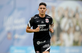 Mantuan durante apresentao do elenco do Corinthians para temporada 2022