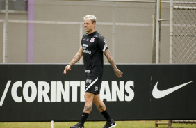 Rger Guedes durante apresentao do elenco do Corinthians para temporada 2022