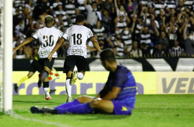 Pedro comemorando seu gol no jogo entre Corinthians e So Jos