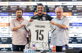 Corinthians apresenta oficialmente Paulinho