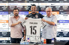 Corinthians apresenta oficialmente Paulinho