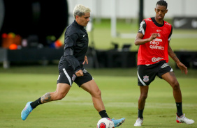 Fagner e Robson Bambu em treino do Corinthians