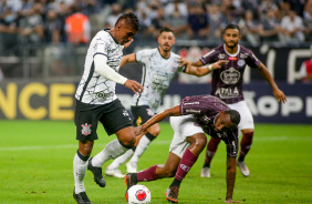 Paulinho fez seu primeiro jogo na segunda passagem pelo Corinthians