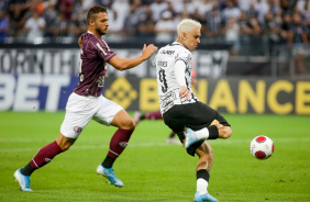 Róger Guedes com a camisa 9