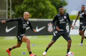 Fbio Santos e J durante treino do Corinthians