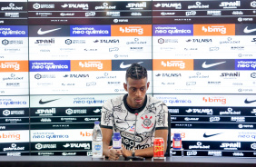 Robson Bambu dá sua primeira entrevista coletiva como jogador do Corinthians