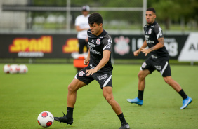 Roni durante treinamento do Corinthians, no CT Joaquim Grava