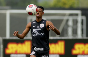Robson Bambu ainda no estreou pelo Corinthians