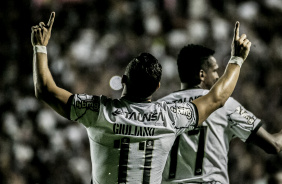 Giuliano e J na comemorao do segundo gol do Corinthians
