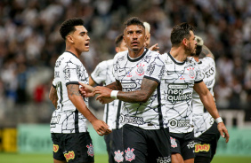 Du, Paulinho, Róger, Giuliano e Fagner na partida entre Corinthians e Mirassol nesta quinta-feira