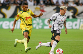 Fagner na partida entre Corinthians e Mirassol nesta quinta-feira