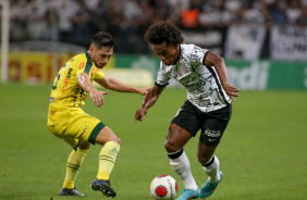 Willian na partida entre Corinthians e Mirassol na noite desta quinta-feira