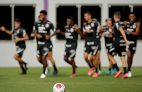 Roni, Gil, Caf, Bruno Melo, Gustavo, Lucas Piton e Bambu em treino do Corinthians nesta tera-feira