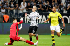 Rger Guedes em vitria do Corinthians em cima do So Bernardo nesta quarta-feira