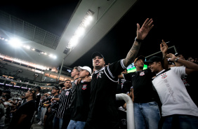 Torcida do Corinthians na Neo Qumica Arena na noite desta quarta-feira