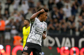 Willian em vitria do Corinthians em cima do So Bernardo nesta quarta-feira