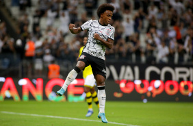 Willian em vitria do Corinthians sobre o So Bernardo nesta quarta-feira