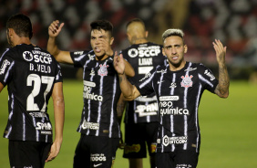 Bruno Melo, Roni, Luan e Gustavo Silva em partida do Corinthians contra o Botafogo-SP neste sbado