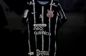 Camiseta do Corinthians no vestirio do Estdio Santa Cruz