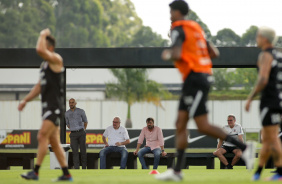 Alessandro, Roberto de Andrade, Duilio e Julio Stancati em treino do Corinthians nesta segunda-feira