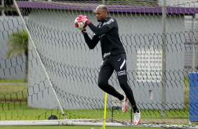 Carlos Miguel em treino do Corinthians nesta segunda-feira