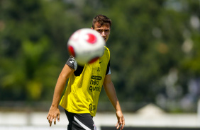 Lucas Piton em preparao para o duelo entre Corinthians e Red Bull Bragantino