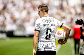 Lucas Piton na partida entre Corinthians e Red Bull Bragantino deste domingo