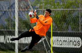 Cssio no treino do Corinthians nesta tera-feira
