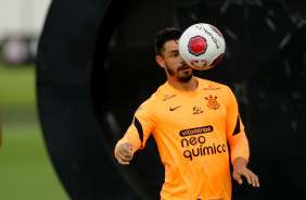 Giuliano no treino do Corinthians desta tera-feira