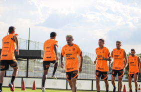 Fagner, Gabriel Pereira, Danilo Avelar e Giuliano no treino do Corinthians nesta quarta-feira