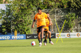 Gil no treino do Corinthians nesta quarta-feira