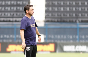 Arthur Elias durante a vitria do Corinthians na estreia do Brasileiro