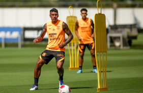 Paulinho treinando de olho na Ponte Preta