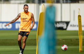 Renato Augusto se preparando para prximo jogo do Paulisto