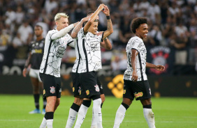 Rger Guedes, Adson e Willian contra a Ponte Preta