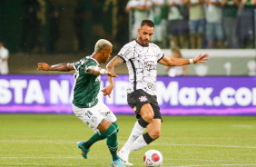 Renato Augusto em partida com o Palmeiras desta quinta-feira