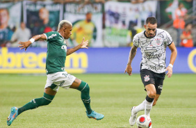 Renato Augusto na partida com o Palmeiras desta quinta-feira