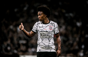 Willian durante a classificao do Corinthians diante do Guarani