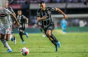 Jnior Moraes durante o jogo entre So Paulo e Corinthians