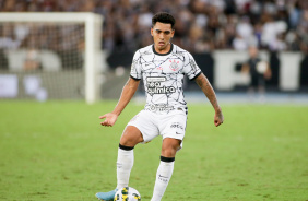 Du Queiroz em partida entre Corinthians e Botafogo neste domingo