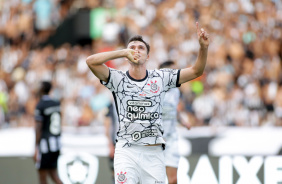 Piton comemorando seu tento contra o Botafogo