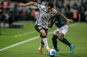 Gustavo Mantuan durante o jogo entre Corinthians e Deportivo Cali